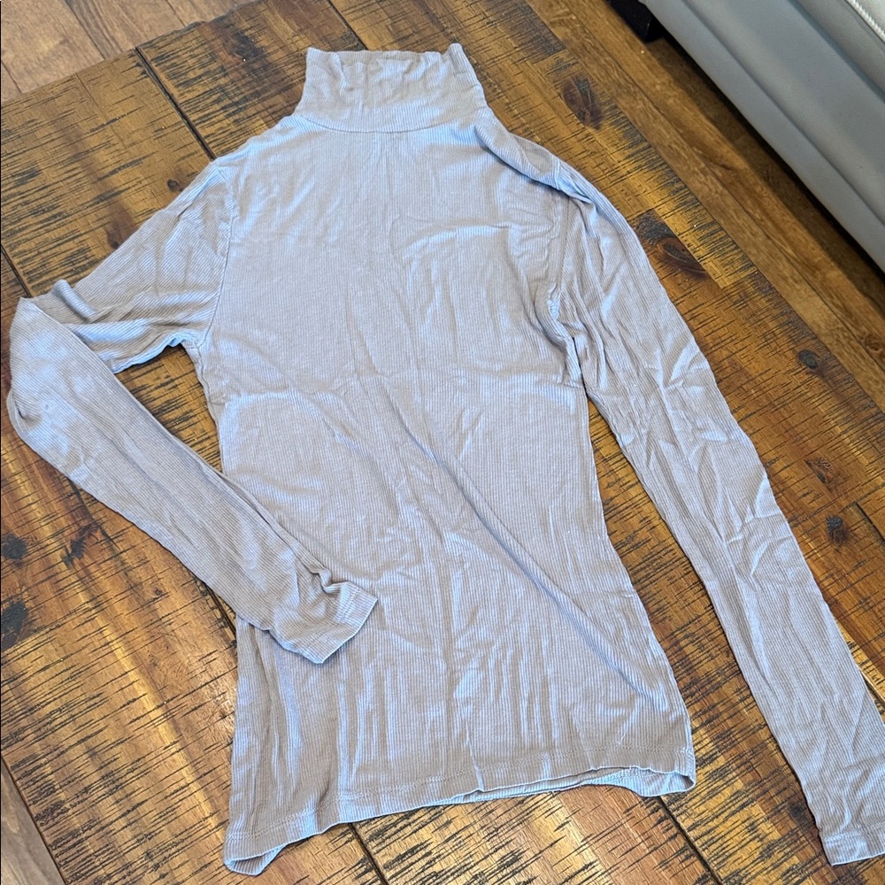 BCBG beige  Ribbed Turtleneck Long Sleeve Top
